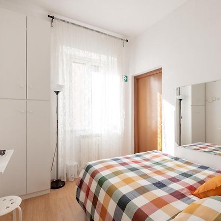 Central Little Basic Apartment โรม ภายนอก รูปภาพ