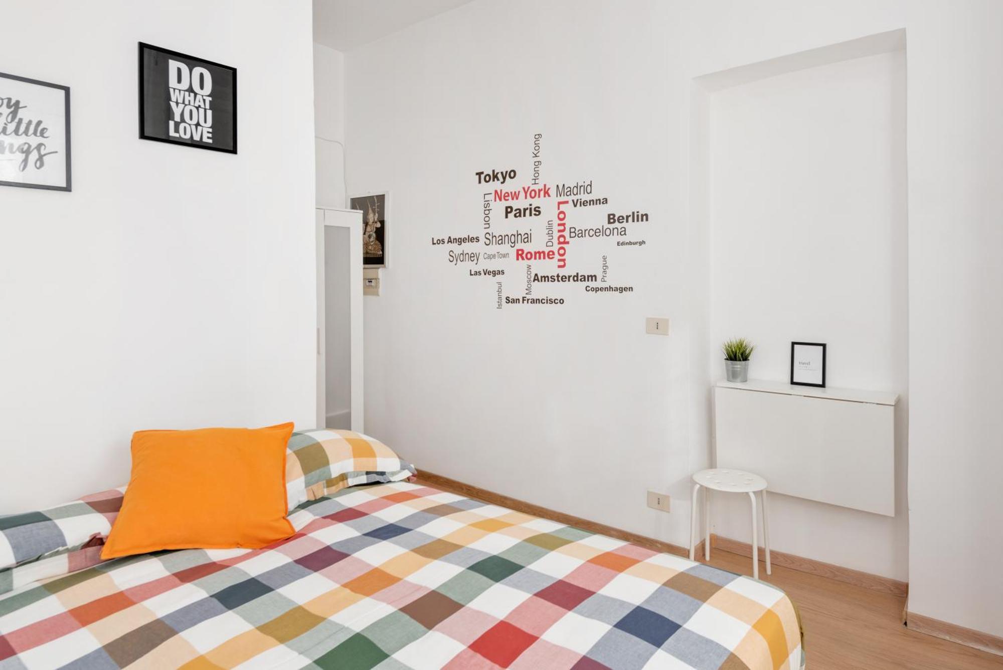 Central Little Basic Apartment โรม ภายนอก รูปภาพ
